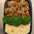 Best Sesame Chicken (Dinner Combo)(With Fried Rice and Egg Roll) in Lucedale, MS