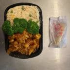 Best General Tso's Chicken (Dinner Combo)(With Fried Rice and Egg Roll) in Lucedale, MS