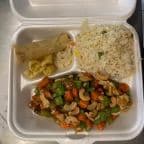 Best Cashew Chicken (Lunch).(with fried rice wonton and egg roll) in Lucedale, MS